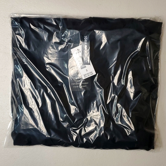 ❤️NWT VINTAGE TORRID BODYSUIT - BATS FLOCKED MESH SHEER LINGERIE - HALLOWEEN - Picture 7 of 14